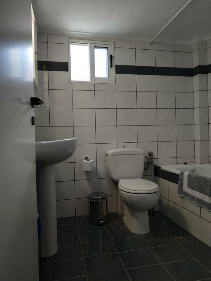 Epavlis Apartment Néa Péramos 외부 사진